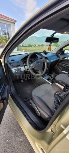 Opel Astra 2005, 210,745 km - 1.4 l - Zaqatala