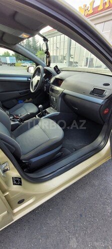 Opel Astra 2005, 210,745 km - 1.4 l - Zaqatala