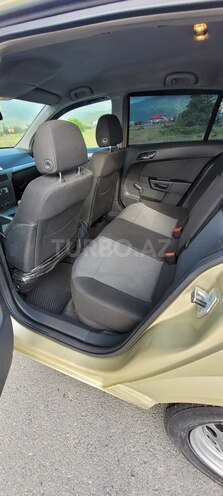 Opel Astra 2005, 210,745 km - 1.4 l - Zaqatala