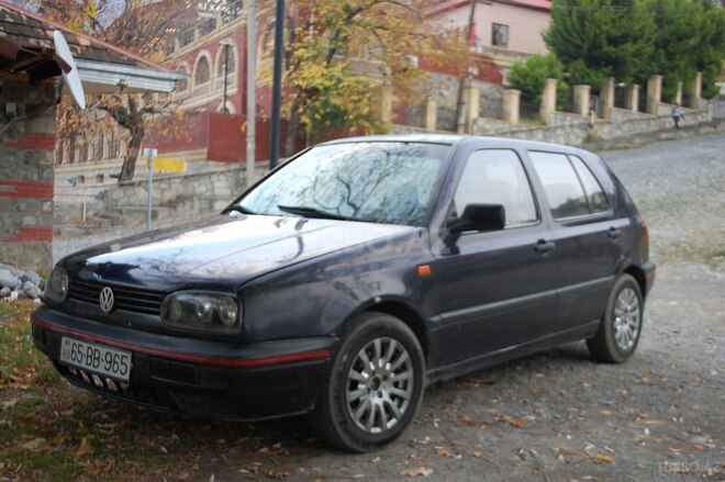 Volkswagen Golf 1994, 213,654 km - 1.4 l - Bakı