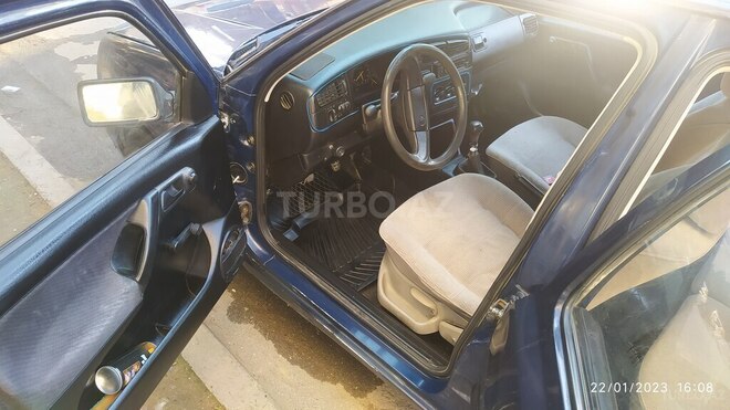 Volkswagen Golf 1994, 213,654 km - 1.4 l - Bakı