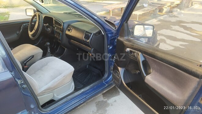 Volkswagen Golf 1994, 213,654 km - 1.4 l - Bakı