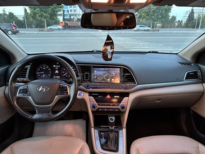 Hyundai Elantra 2016, 210,702 km - 2.0 л - Gəncə