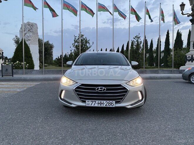 Hyundai Elantra 2016, 210,702 km - 2.0 л - Gəncə