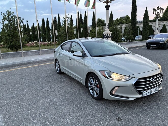 Hyundai Elantra 2016, 210,702 km - 2.0 л - Gəncə