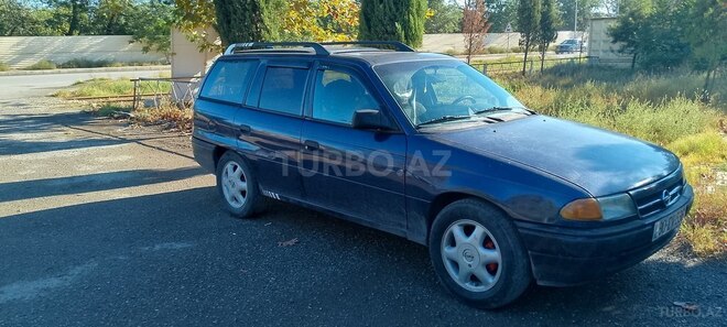 Opel Astra 1993, 255,880 km - 2.0 л - Gəncə