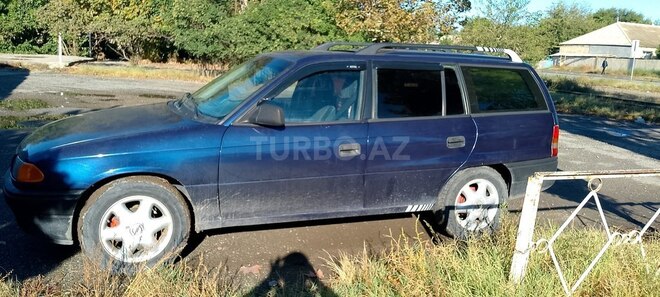 Opel Astra 1993, 255,880 km - 2.0 л - Gəncə