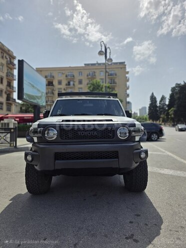 Toyota FJ Cruiser 2008, 256,700 km - 4.0 л - Bakı