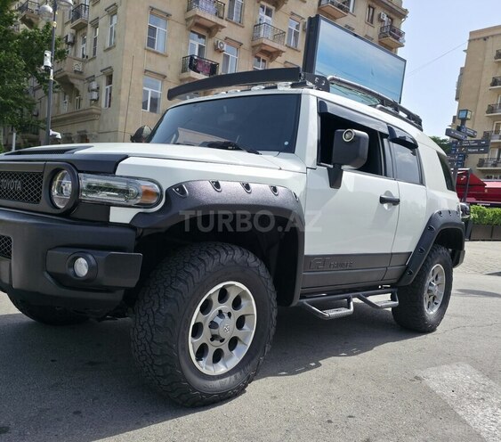 Toyota FJ Cruiser 2008, 256,700 km - 4.0 л - Bakı