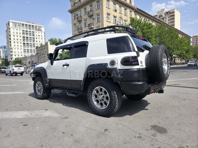 Toyota FJ Cruiser 2008, 256,700 km - 4.0 л - Bakı
