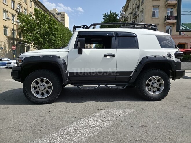 Toyota FJ Cruiser 2008, 256,700 km - 4.0 л - Bakı