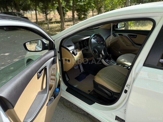 Hyundai Elantra 2012, 220,517 km - 1.8 l - Bakı