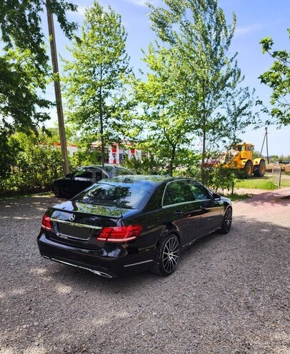 Mercedes E 200 d 2015, 121,000 km - 2.2 l - Bakı