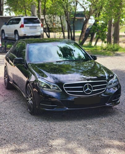 Mercedes E 200 d 2015, 121,000 km - 2.2 l - Bakı