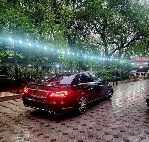 Mercedes E 200 d 2015, 121,000 km - 2.2 l - Bakı