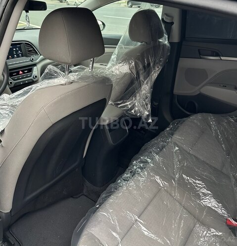 Hyundai Elantra 2017, 98,000 km - 2.0 л - Şəki