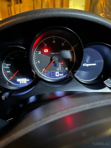 Porsche Cayenne-7
