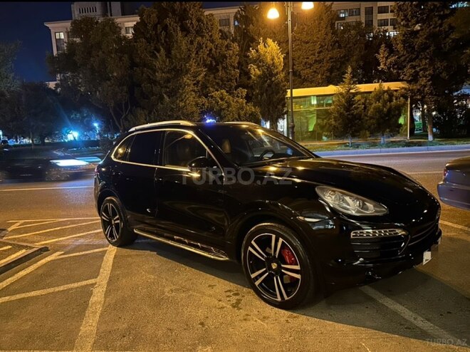 Porsche Cayenne-2