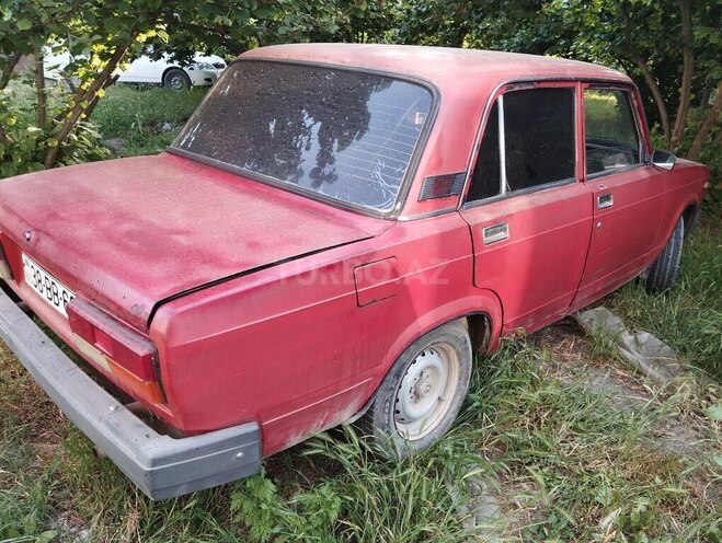 LADA (VAZ) 2107 1982, 80,000 km - 1.6 l - Qusar