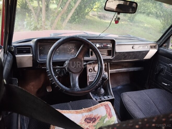 LADA (VAZ) 2107 1982, 80,000 km - 1.6 l - Qusar