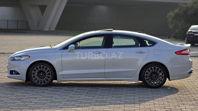 Ford Fusion (North America) 2015, 135,185 km - 2.0 l - Bakı