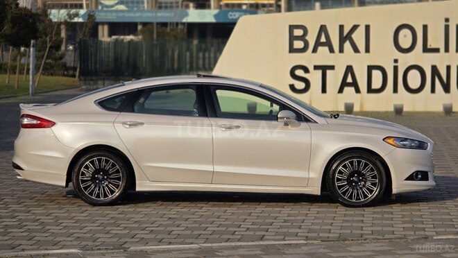Ford Fusion (North America) 2015, 135,185 km - 2.0 l - Bakı