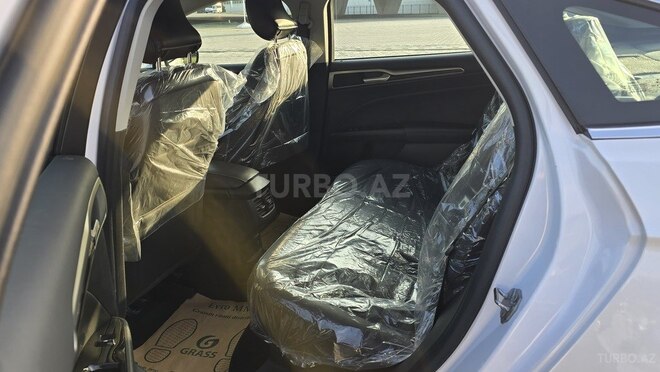 Ford Fusion (North America) 2015, 135,185 km - 2.0 l - Bakı