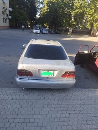 Mercedes E 300 1996, 160,000 km - 3.0 l - Mingəçevir