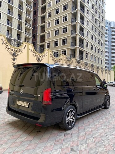 Mercedes V 220 2015, 258,000 km - 2.2 l - Bakı