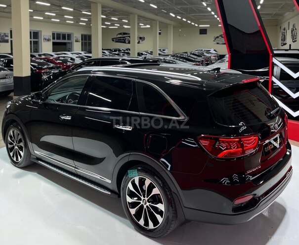 Kia Sorento-9
