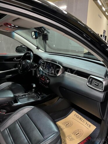 Kia Sorento-16