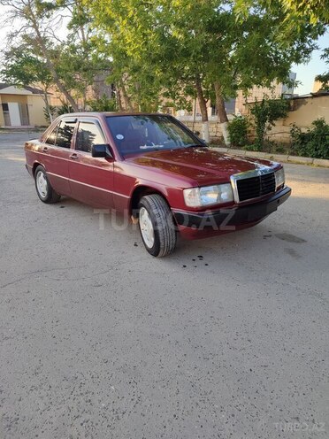 Mercedes 190 1990, 300,000 km - 1.8 l - Neftçala