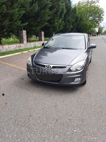Hyundai i30 2009, 310,000 km - 1.4 l - Qax