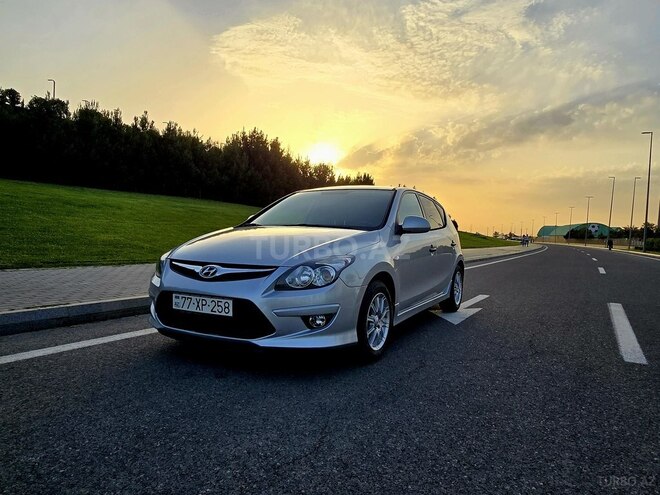 Hyundai i30 2011, 245,000 km - 1.4 l - Bakı