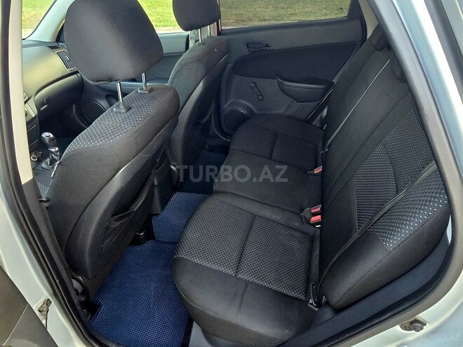 Hyundai i30 2011, 245,000 km - 1.4 l - Bakı