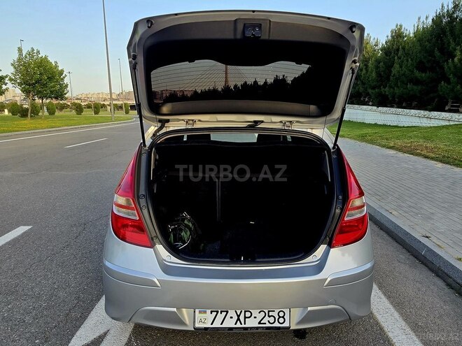 Hyundai i30 2011, 245,000 km - 1.4 l - Bakı