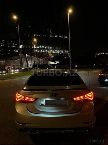 Hyundai Elantra 2015, 133,000 km - 1.8 l - Bakı