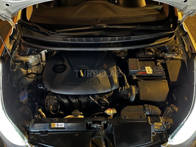 Hyundai Elantra 2015, 133,000 km - 1.8 l - Bakı
