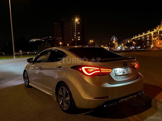 Hyundai Elantra 2015, 133,000 km - 1.8 l - Bakı
