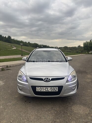 Hyundai i30 2008, 266,000 km - 1.6 l - 