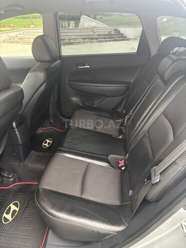 Hyundai i30 2008, 266,000 km - 1.6 l - 