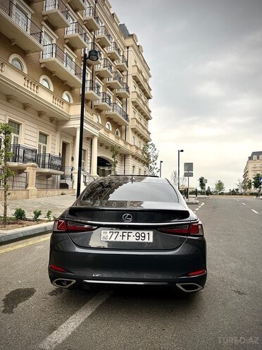 Lexus ES 300h 2022, 75,500 km - 2.5 l - Bakı