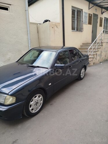 Mercedes C 180 1998, 294,000 km - 1.8 l - Bakı