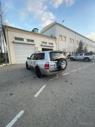 Mitsubishi Pajero 2006, 390,000 km - 3.0 л - Bakı
