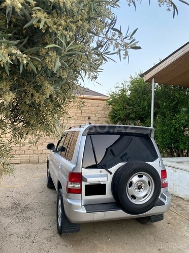 Mitsubishi Pajero io 2003, 300,000 km - 2.0 л - Bakı