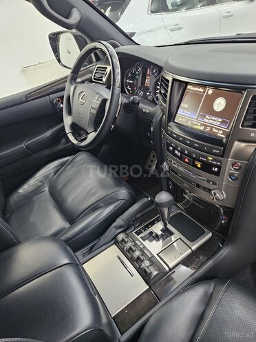 Lexus LX 570 2014, 24,000 km - 5.7 l - Bakı