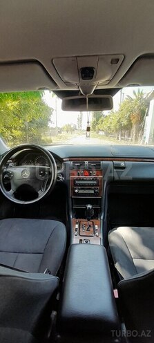 Mercedes E 270 1999, 400,452 km - 2.7 l - Ağdam