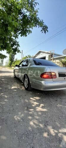 Mercedes E 270 1999, 400,452 km - 2.7 l - Ağdam