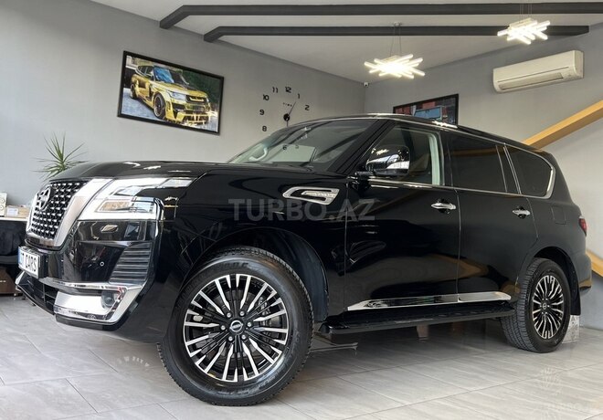 Nissan Patrol 2018, 112,000 km - 5.6 л - Bakı