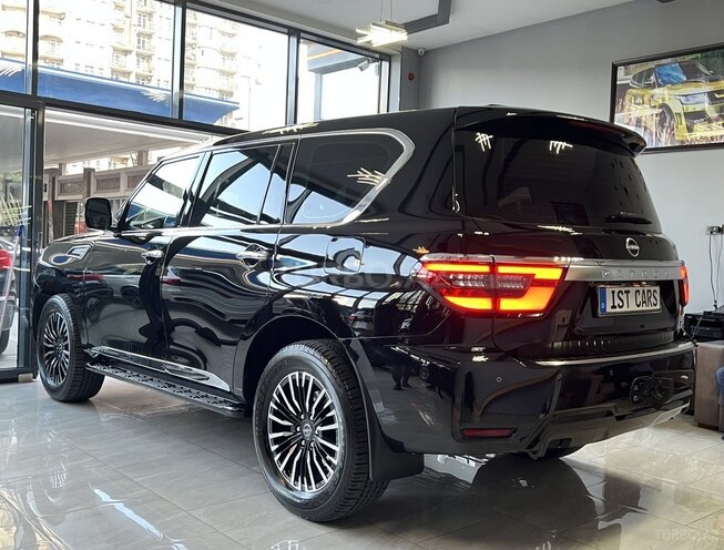 Nissan Patrol 2018, 112,000 km - 5.6 л - Bakı